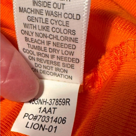 Live and Let Live Vibrant Orange/ Black Beaded Black Cat, Green Eyes, Top size L - Picture 11 of 11